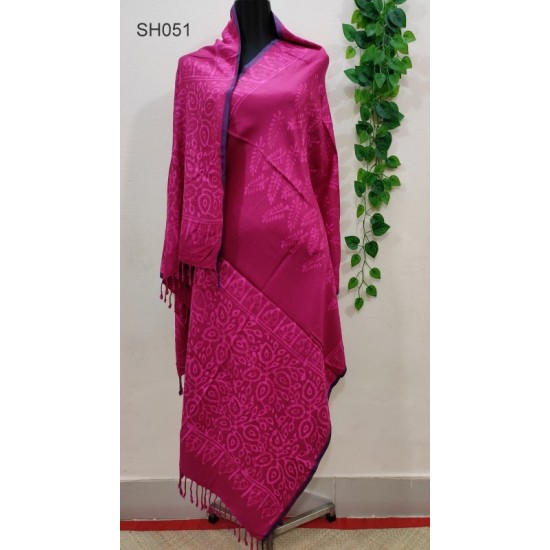 Fashionable Aarong Batik shawl