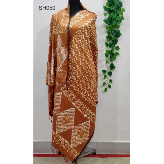 Fashionable Aarong Batik shawl