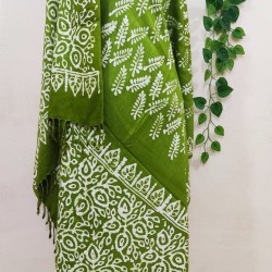 Fashionable Aarong Batik shawl