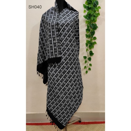 Fashionable Aarong Viscose Screen Print shawl