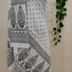 Stylish Aarong Viscose Screen Print shawl